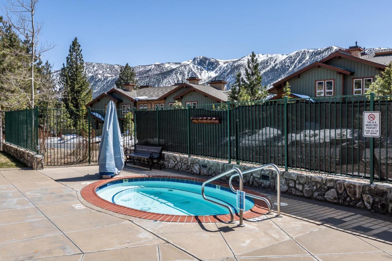 Juniper Springs Lodge #413 - Luxury Ski In Ski Out! 2 Bedroom Mammoth Lakes Exteriör bild